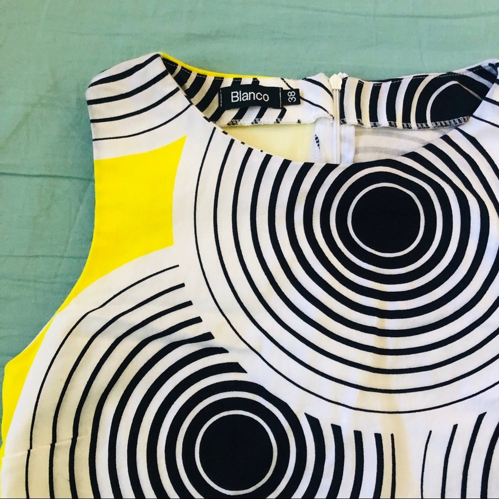 MOVING OUT SOON! MUST GO!Cute Geometric Mini Dress